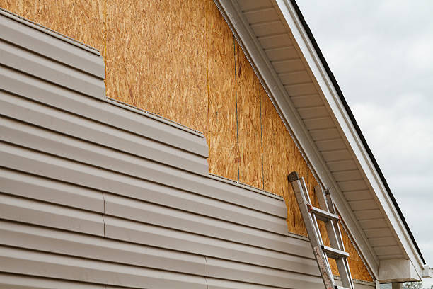 24/7 Emergency Storm Damage Siding Repair experts in Johnston, SC